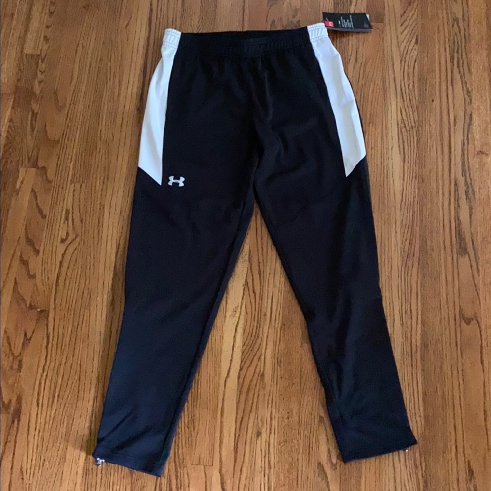 COPY - NWT! Under Armour women’s joggers size sma…